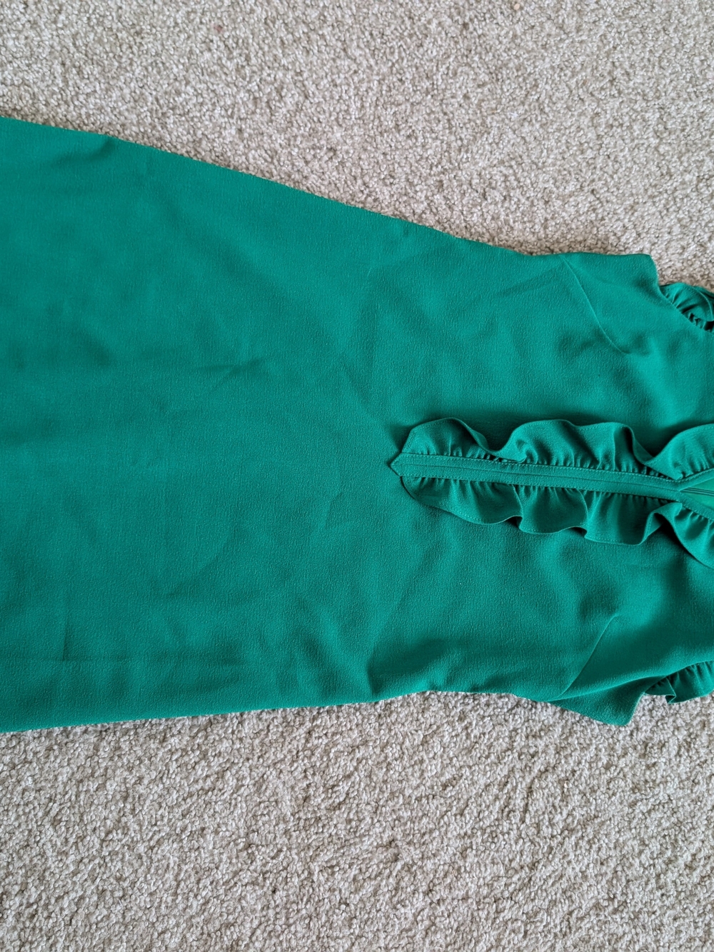 Vince Camuto Emerald Green Dress with Ruffle Detail